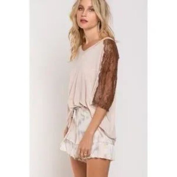 POL Beige Lace Detail Half Sleeve Oversized Tee - Picture 3 of 5